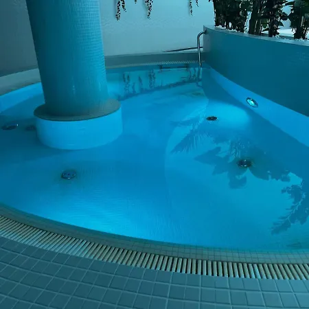 Hanza Tower Bohemia 22 Pool & Jacuzzi Appartamento *