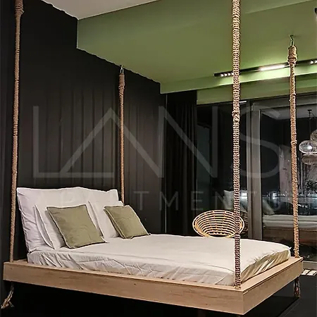 Hanza Tower Bohemia 22 Pool & Jacuzzi Apartment *
