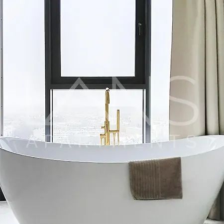 Hanza Tower Bohemia 22 Pool & Jacuzzi Appartamento *
