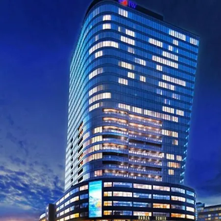 Hanza Tower Bohemia 22 Pool & Jacuzzi Apartment